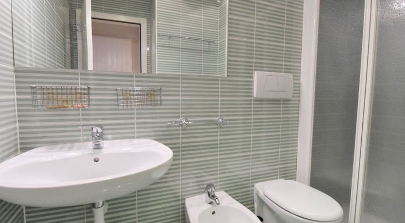 Photo of Apt 41 Apartment 3