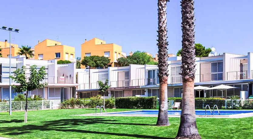 Photo of Estrella Holiday Home 2