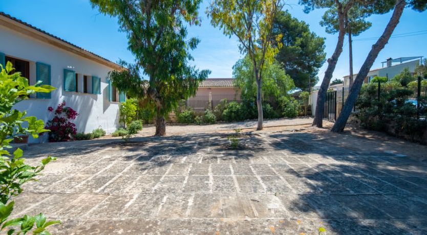 Photo of Son Granada