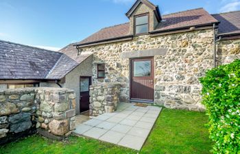 Bwythyn-y-Wennol Holiday Cottage