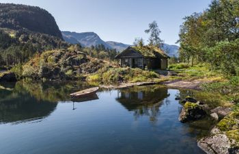 Strandbu Holiday Home