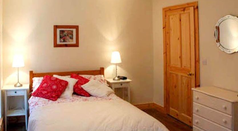 Photo of Lough Cluhir Cottage