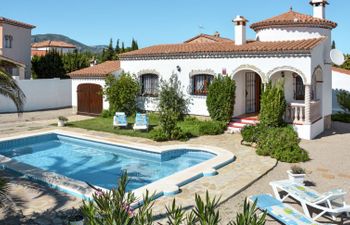 Zaragoza (MPL220) Holiday Home