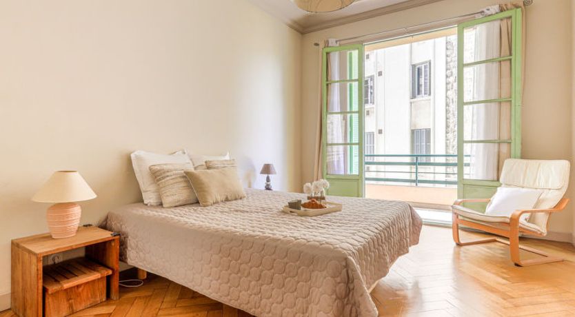 Photo of Le Victor Hugo