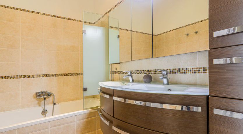 Photo of Le Victor Hugo