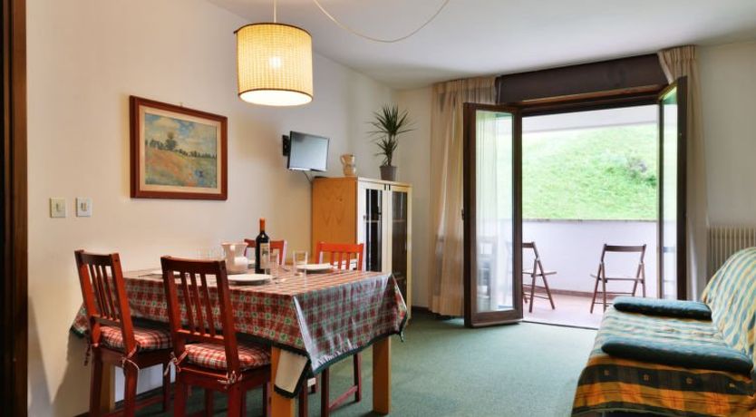 Photo of Enrosadira Apartment 5