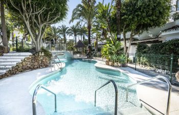 Golden Beach Apartment