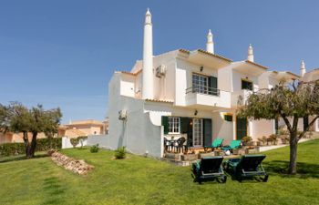 Joia Holiday Home