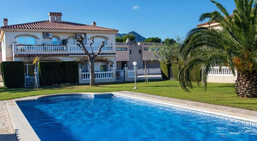 Photo of Residencial Eurosol de los Monteros Apartment 6