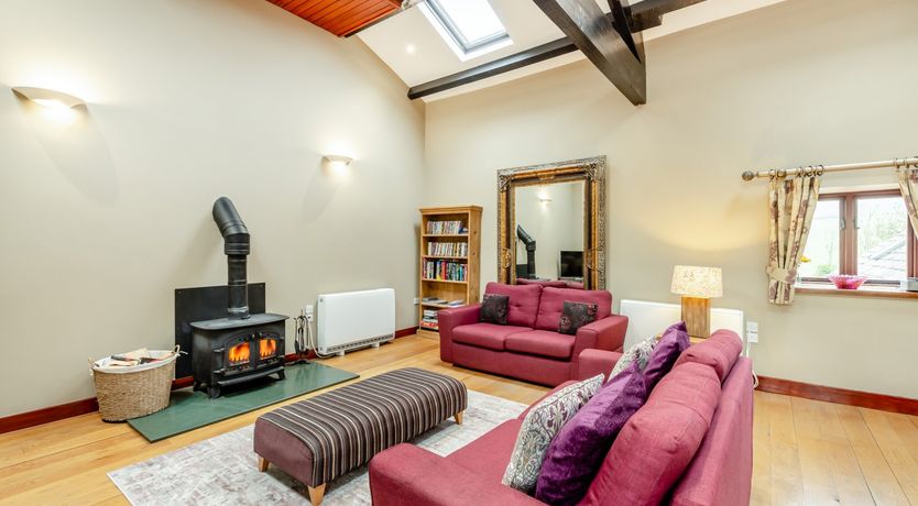 Photo of Hill Side Barn