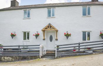 Ty Nant Holiday Cottage
