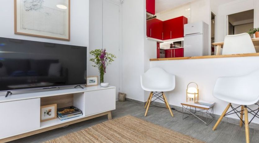 Photo of Garbi Salions