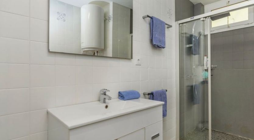 Photo of Garbi Salions