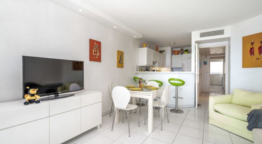 Photo of Cannes Bay Apartment 3