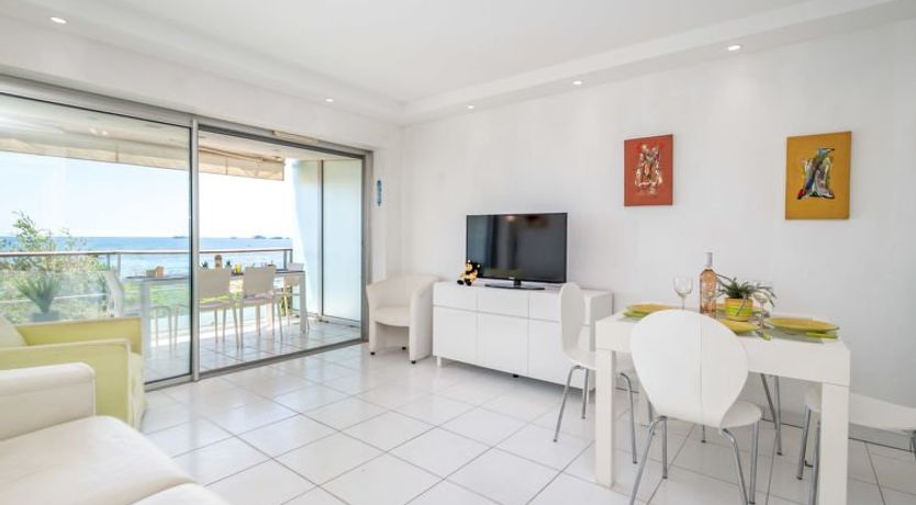 Photo of Cannes Bay Apartment 3