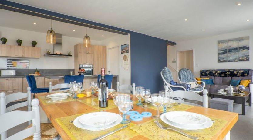 Photo of Les Agapanthes