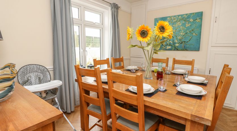 Photo of Station Avenue