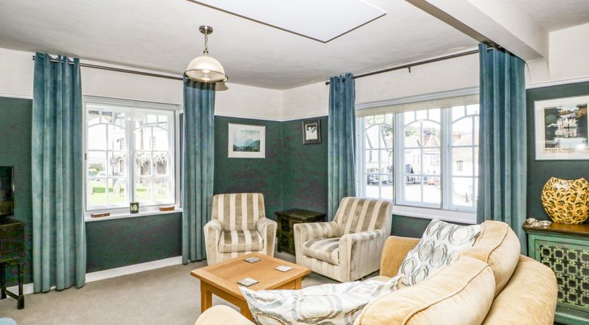 Photo of Oxford House