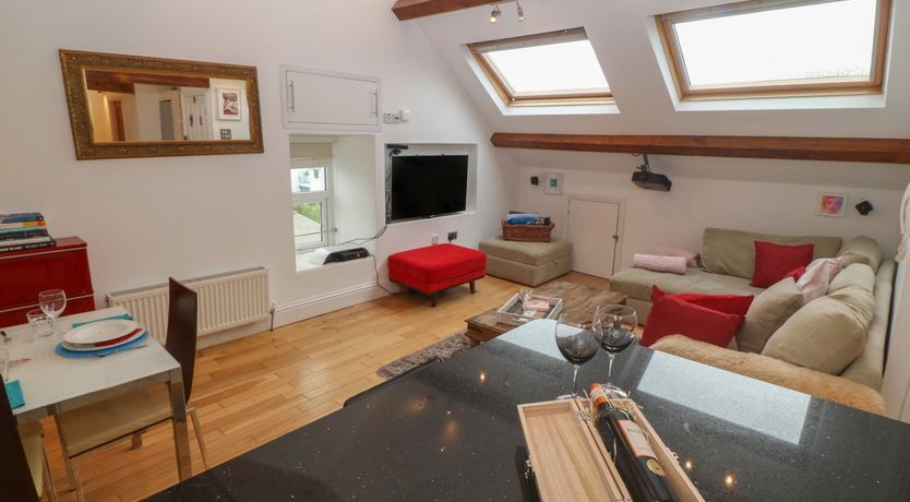 Photo of Apartment 2, Gorwel Glas