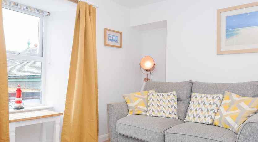 Photo of Foundry Cottage In Hayle Harbour