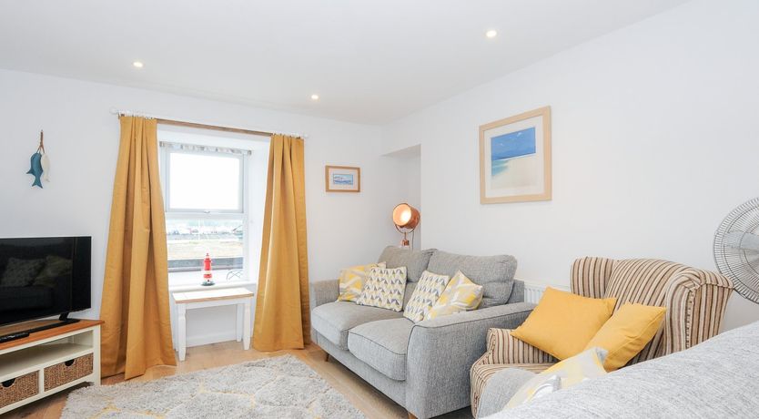 Photo of Foundry Cottage In Hayle Harbour