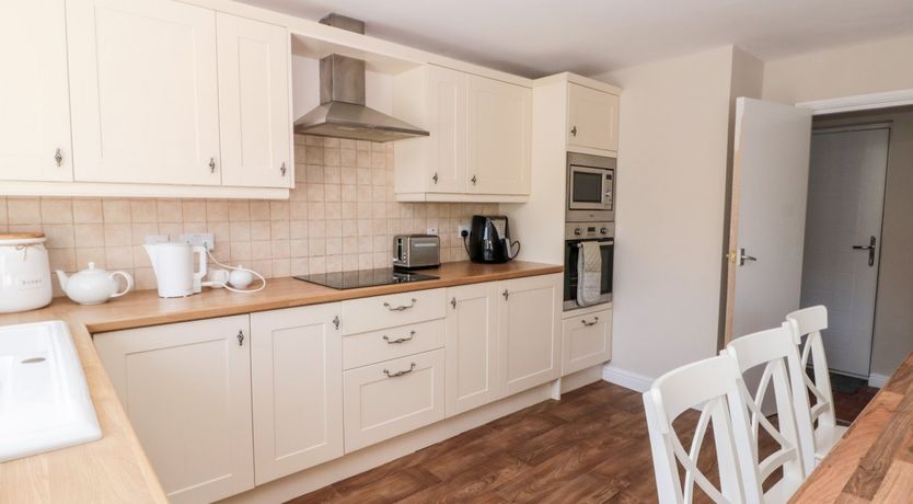 Photo of Highcliffe Cottage