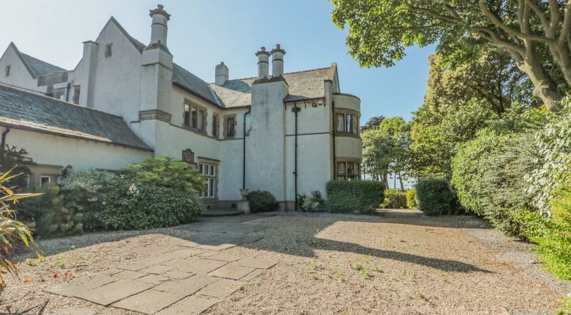 Photo of Highcliffe Manor