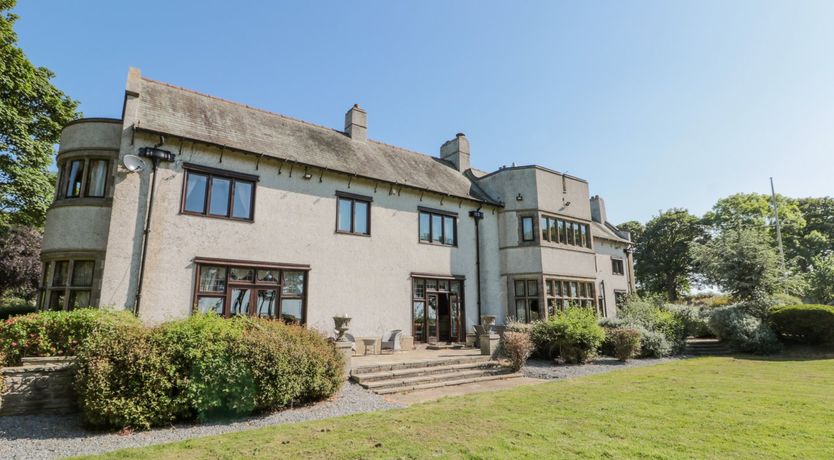 Photo of Highcliffe Manor