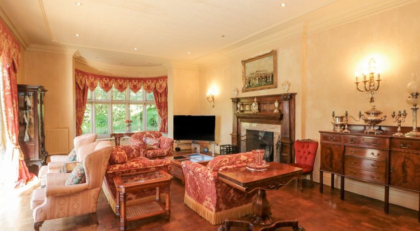 Photo of Highcliffe Manor