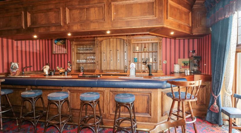 Photo of Highcliffe Manor