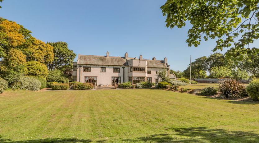 Photo of Highcliffe Manor
