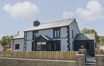 Rhiwmynach Holiday Cottage