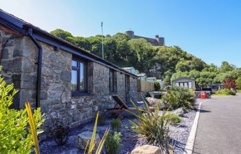 Tan Llech Holiday Cottage