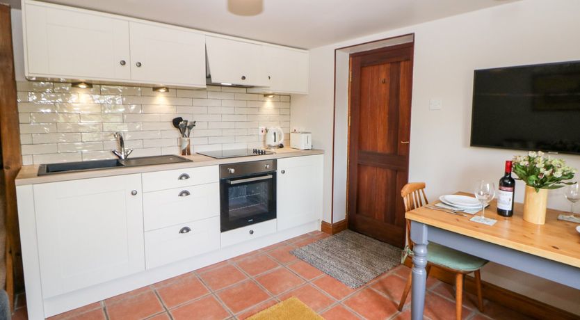 Photo of Old Post Office Barn