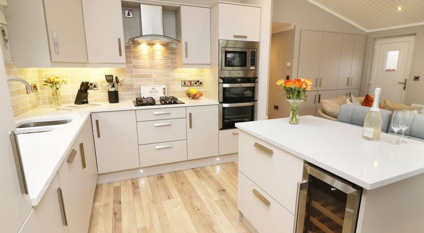 Photo of 8 Waterside Wood