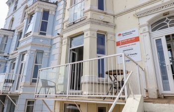 2 Seaview @ Bridlington Bay Apartment