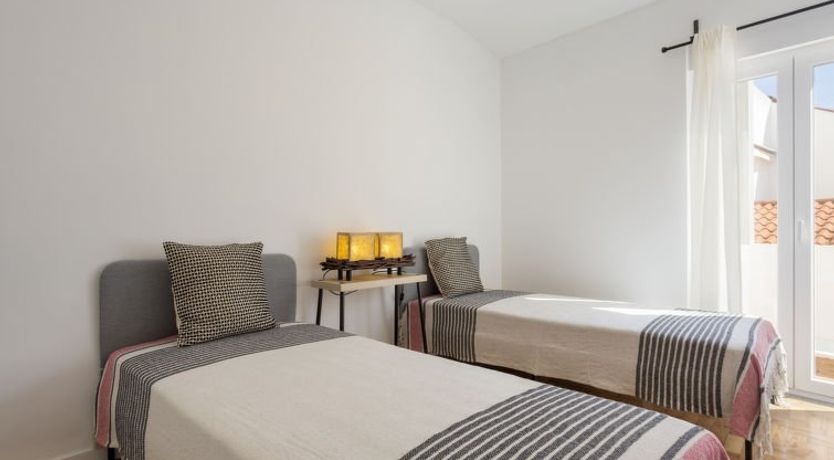 Photo of Dona Meia Praia