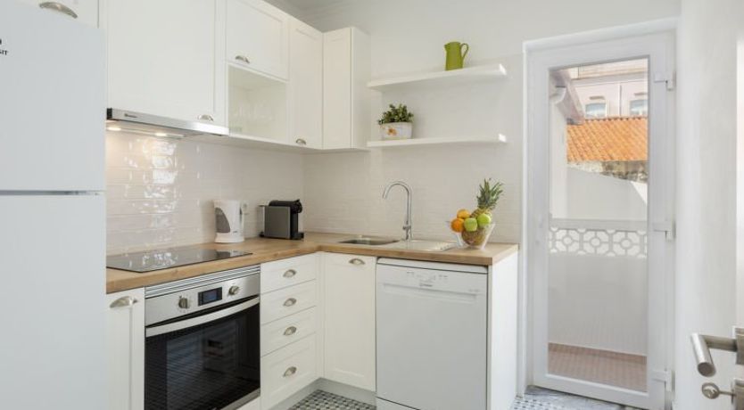 Photo of Dona Meia Praia