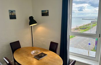 7 Beach View @ Beaconsfield House Apartment