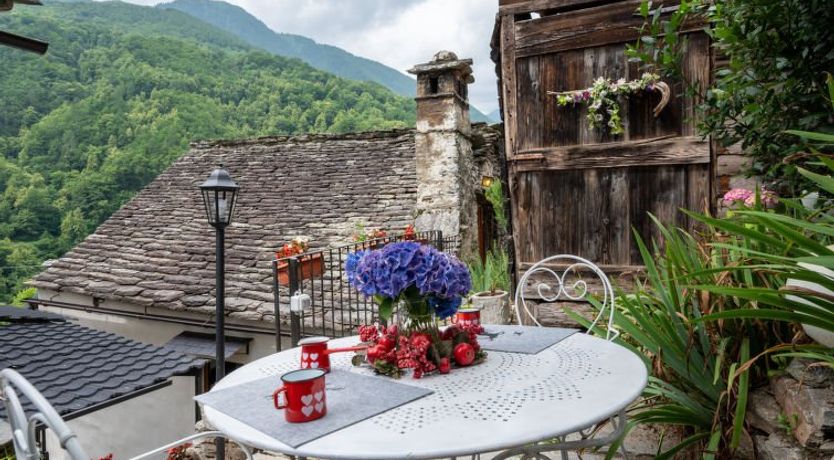 Photo of Il Gianlupo Grigio