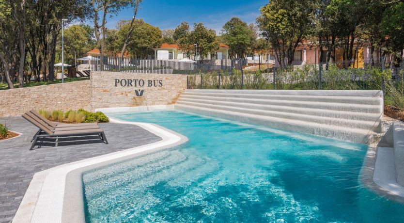 Photo of Luxury Bay Villa with private hot tub Villa 2