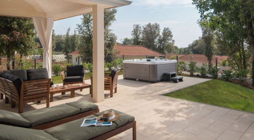 Photo of Luxury Bay Villa with private hot tub Villa 5