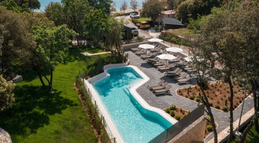 Photo of Luxury Bay Villa with private hot tub Villa 5