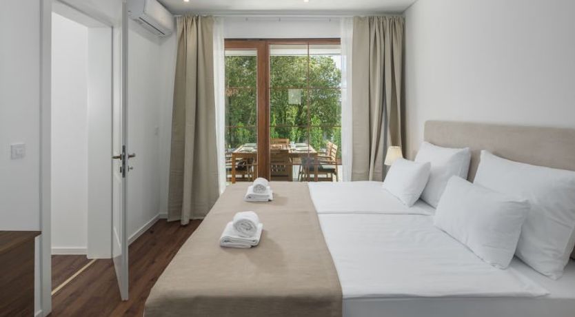 Photo of Luxury Bay Villa with private hot tub Villa 5