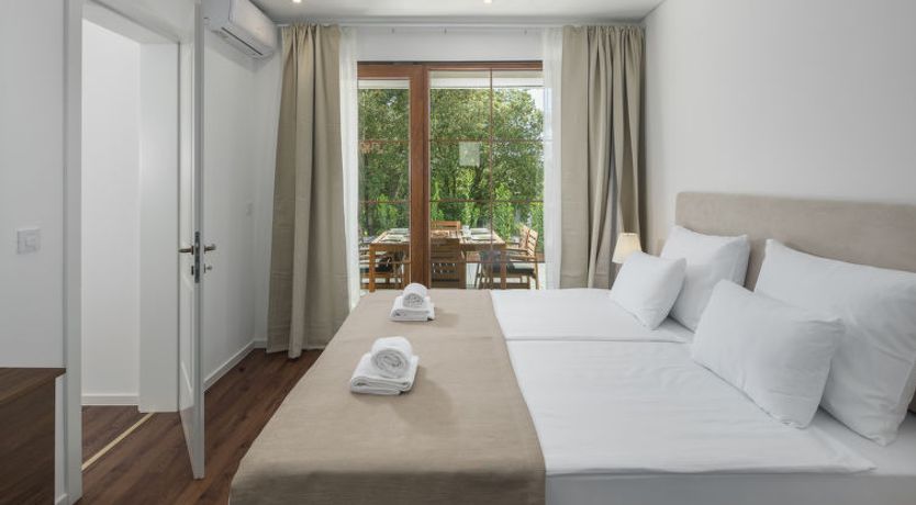 Photo of Luxury Bay Villa with private hot tub Villa 4