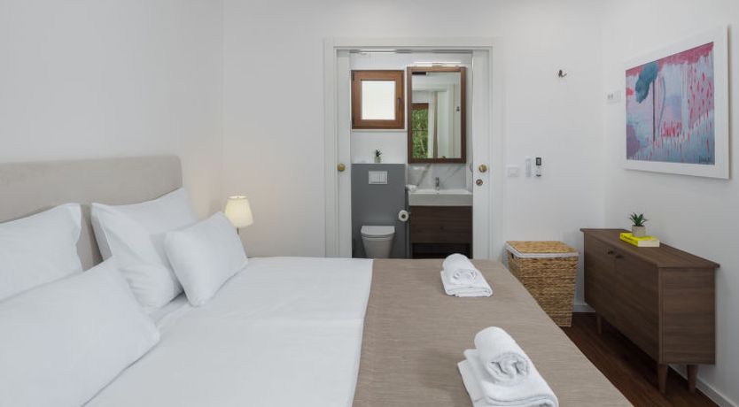 Photo of Luxury Bay Villa with private hot tub Villa 3