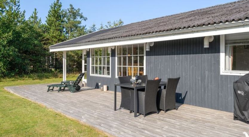 Photo of "Dorith" - 100m from the sea