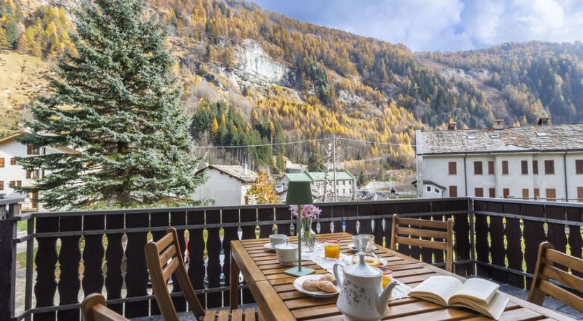 Photo of Isola di Madesimo Apartments Apartment 2