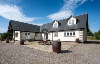 Strathmore Lodge Holiday Cottage