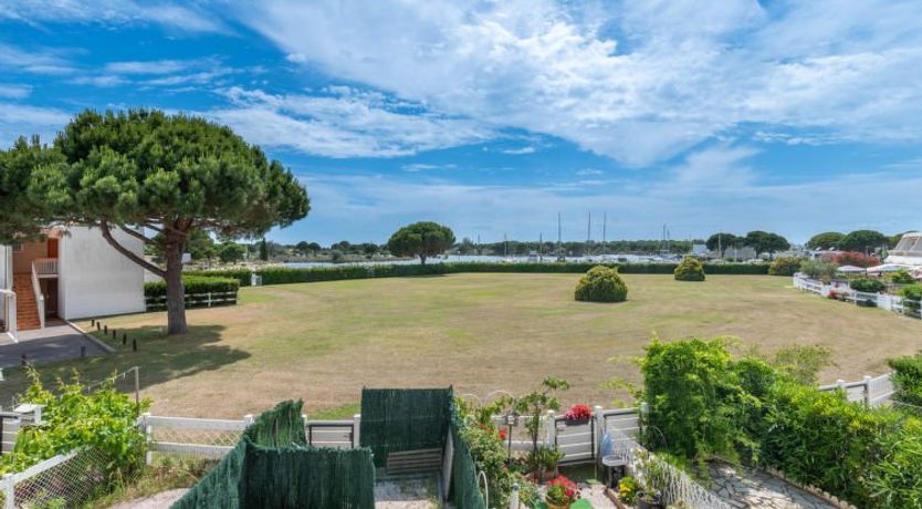 Photo of Isle Catherine Apartment 4